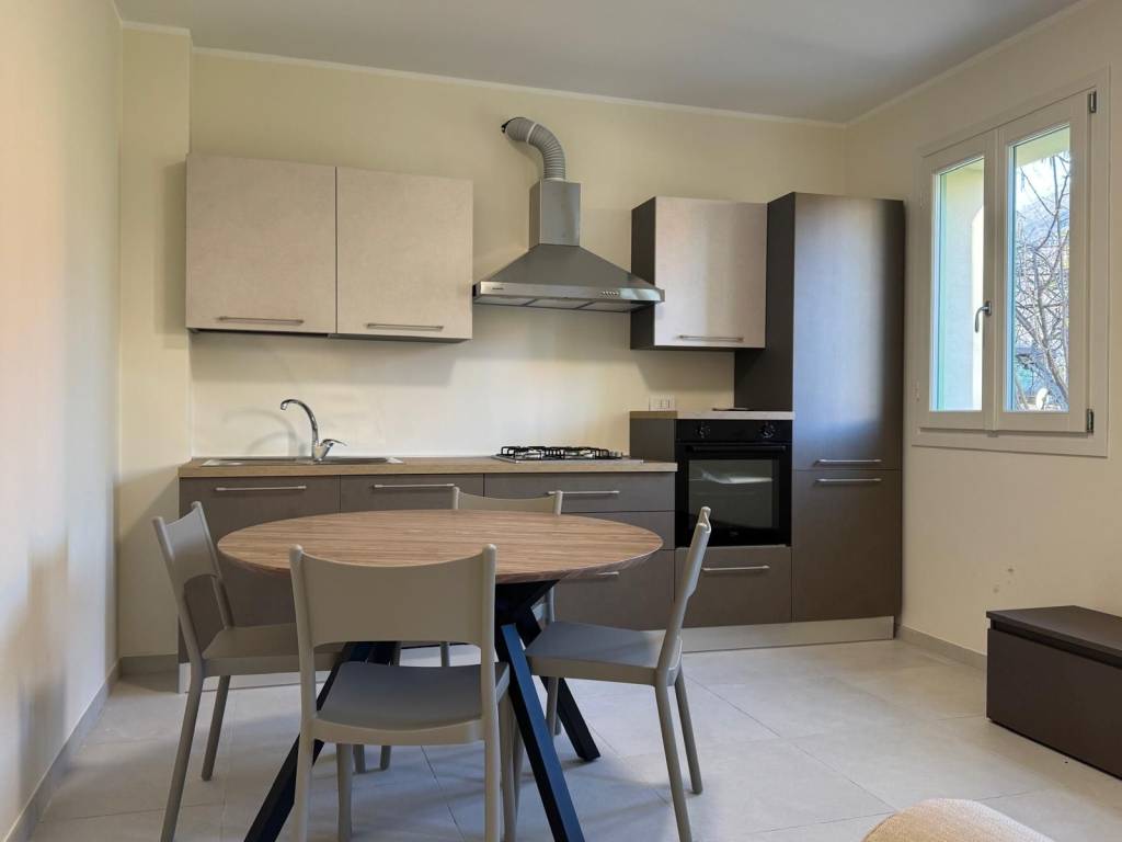 appartamento in affitto a Verbania in zona Renco