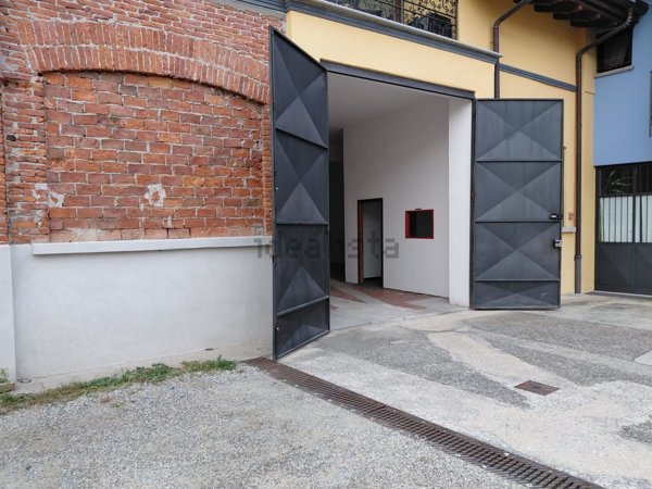 capannone in affitto a Verbania in zona Intra