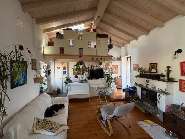 appartamento in affitto a Verbania in zona Suna