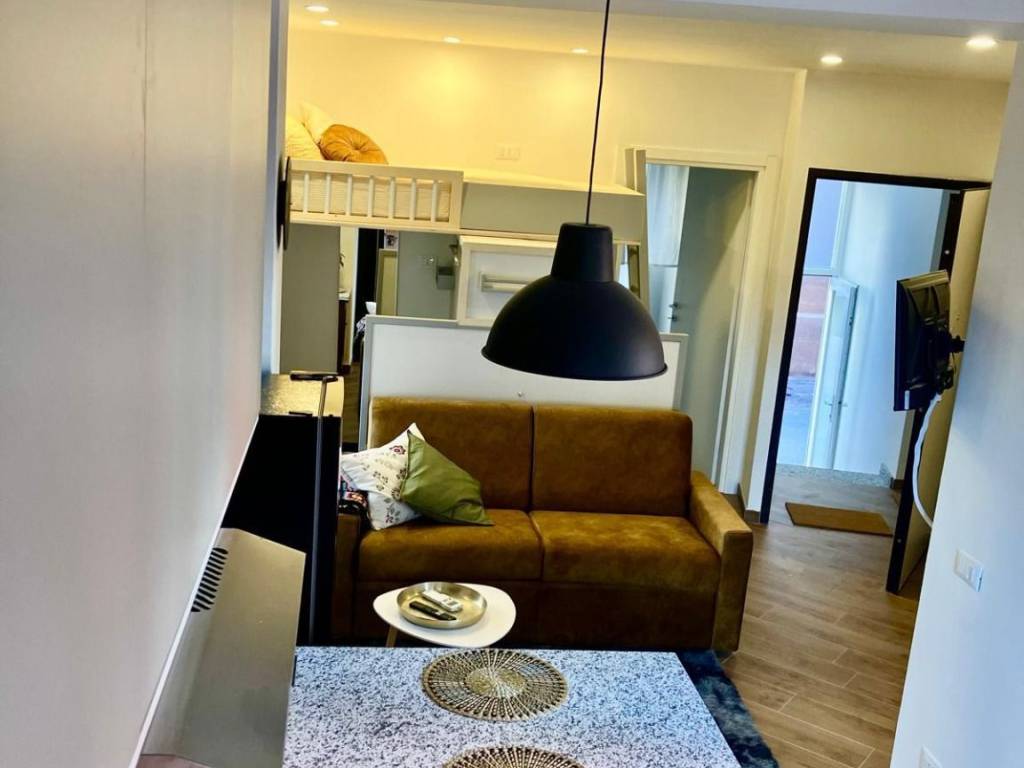 appartamento in affitto a Verbania in zona Intra