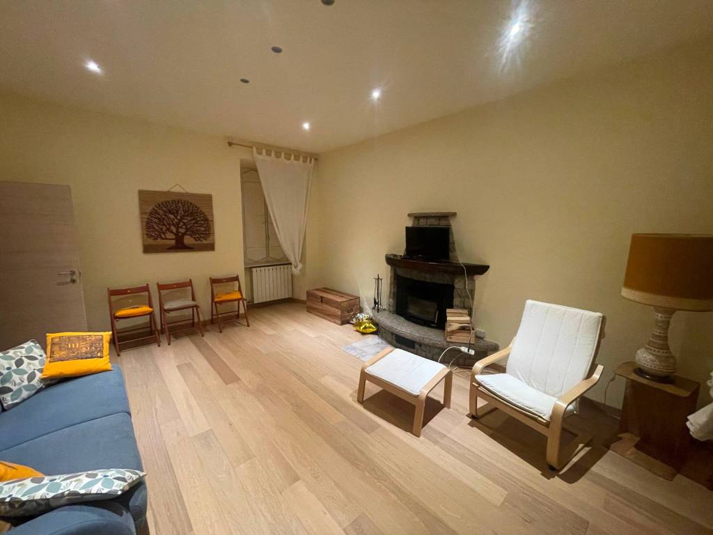 appartamento in affitto a Verbania in zona Intra