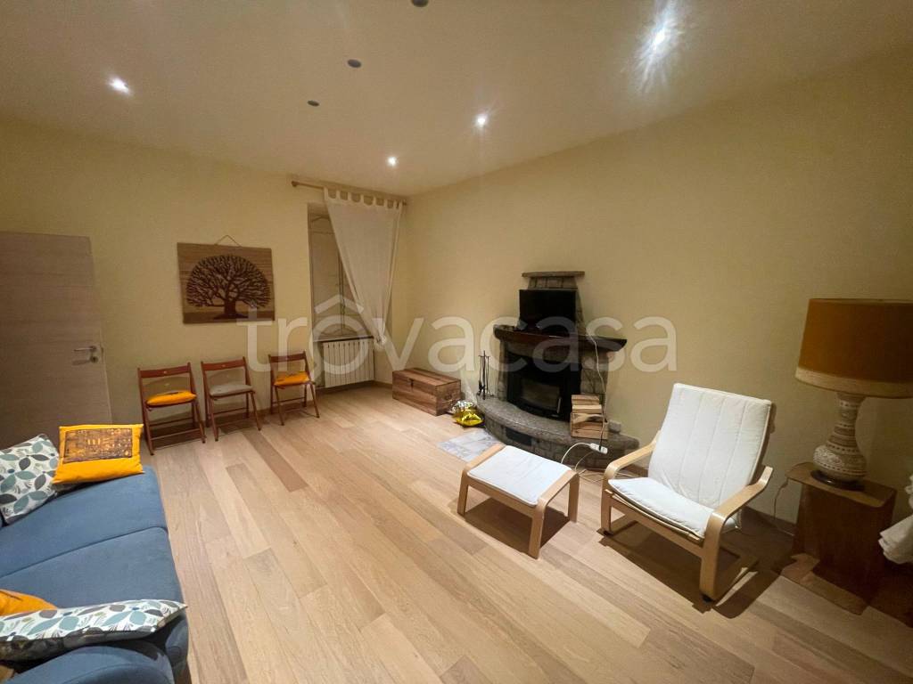 appartamento in affitto a Verbania in zona Intra