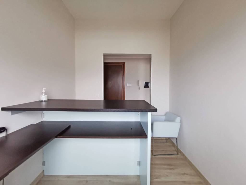 ufficio in affitto a Verbania in zona Pallanza