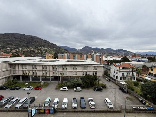 appartamento in affitto a Verbania in zona Pallanza