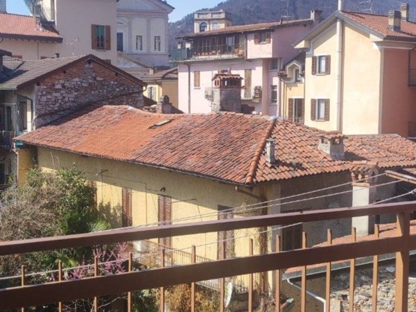 appartamento in affitto a Verbania in zona Intra