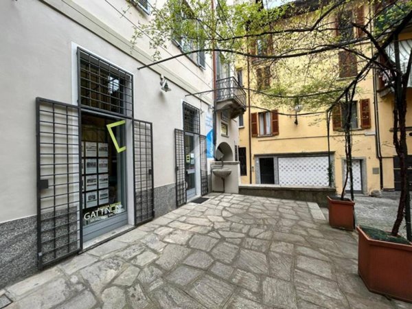 negozio in affitto a Verbania in zona Intra