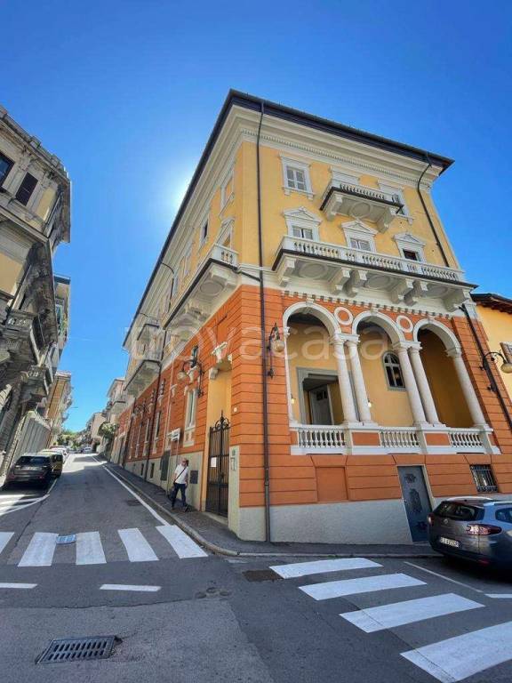 appartamento in affitto a Verbania