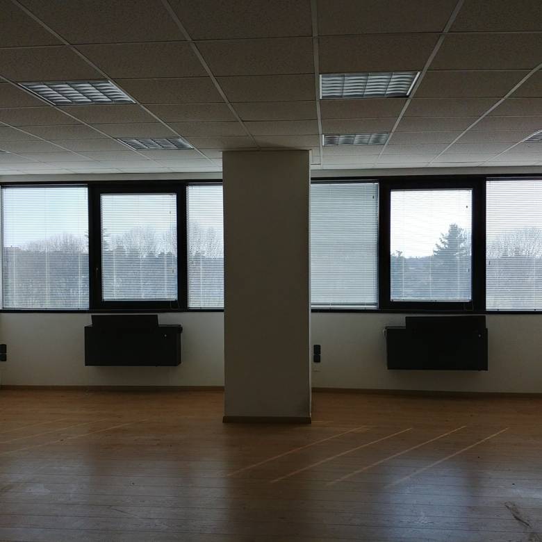 ufficio in affitto ad Agrate Brianza