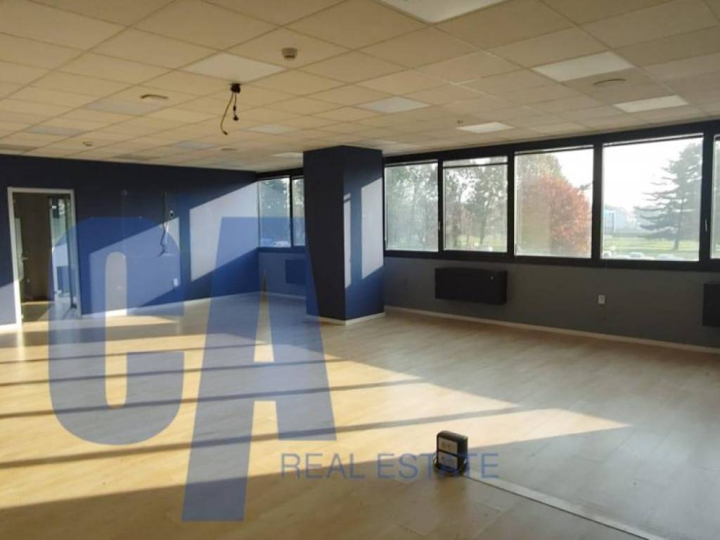 ufficio in affitto ad Agrate Brianza
