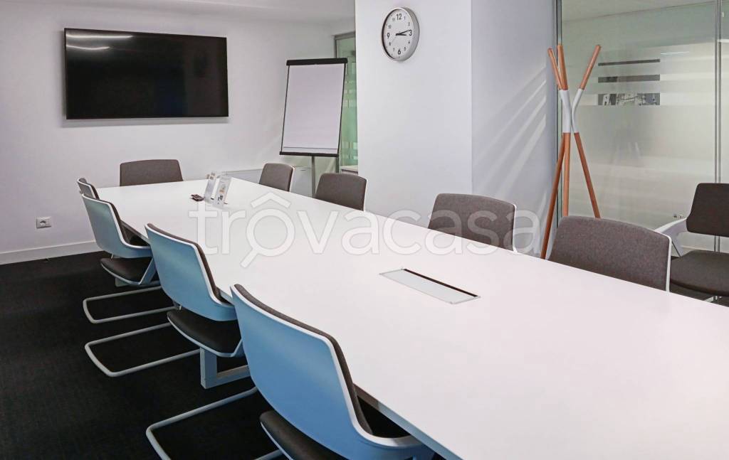 ufficio in affitto ad Agrate Brianza