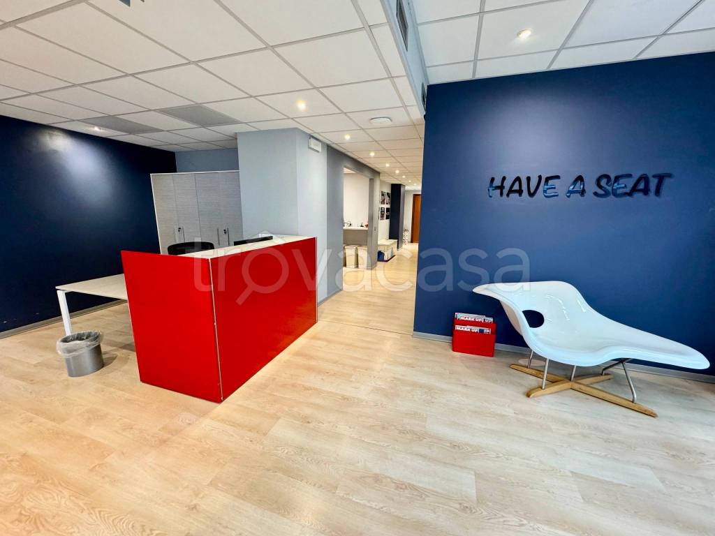 ufficio in affitto ad Agrate Brianza