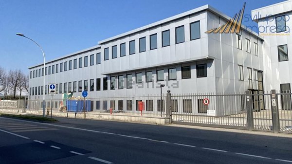 ufficio in affitto ad Agrate Brianza