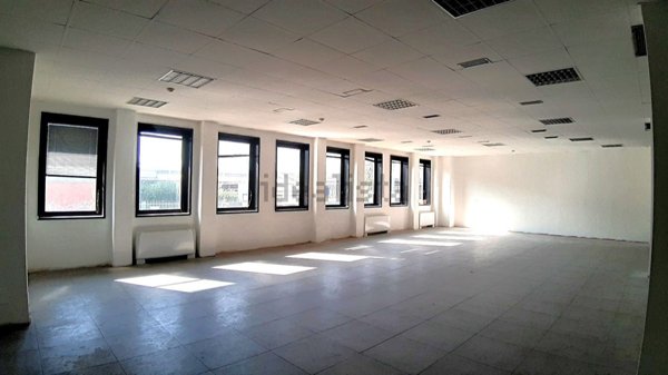 ufficio in affitto ad Agrate Brianza