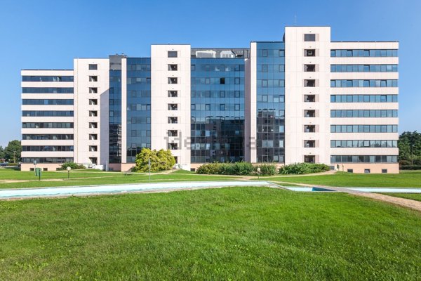 ufficio in affitto ad Agrate Brianza