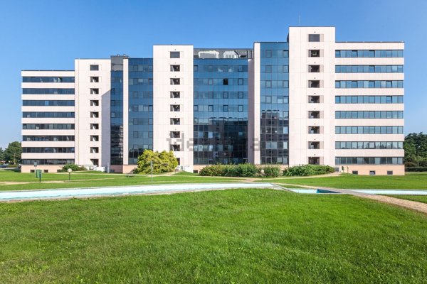 ufficio in affitto ad Agrate Brianza