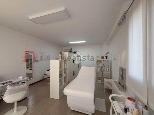 ufficio in affitto ad Agrate Brianza