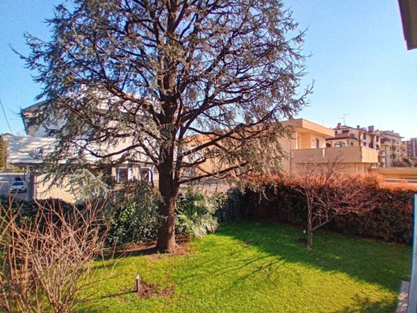 appartamento in affitto ad Agrate Brianza