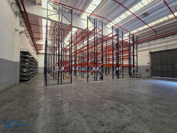 capannone in affitto ad Agrate Brianza