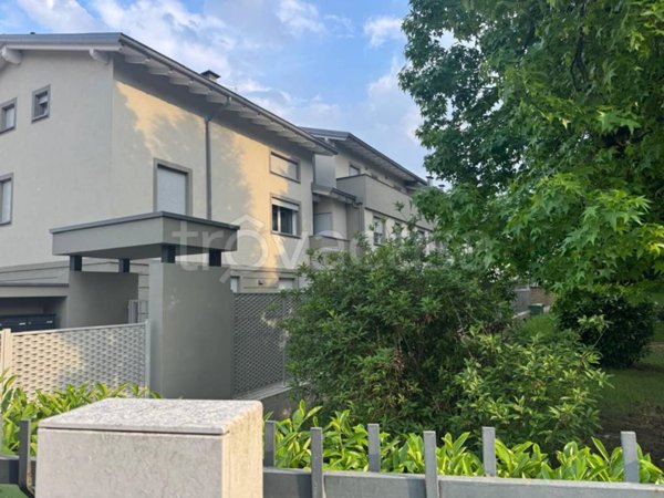 appartamento in affitto ad Agrate Brianza