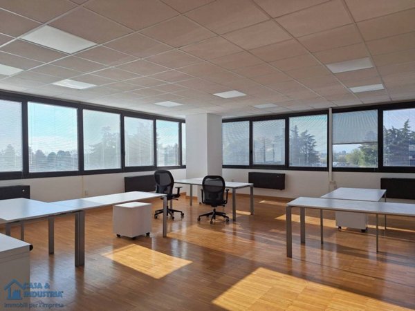 ufficio in affitto ad Agrate Brianza