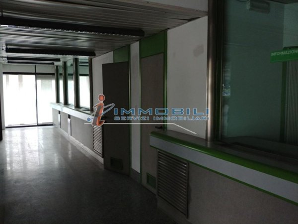 ufficio in affitto ad Agrate Brianza in zona Omate
