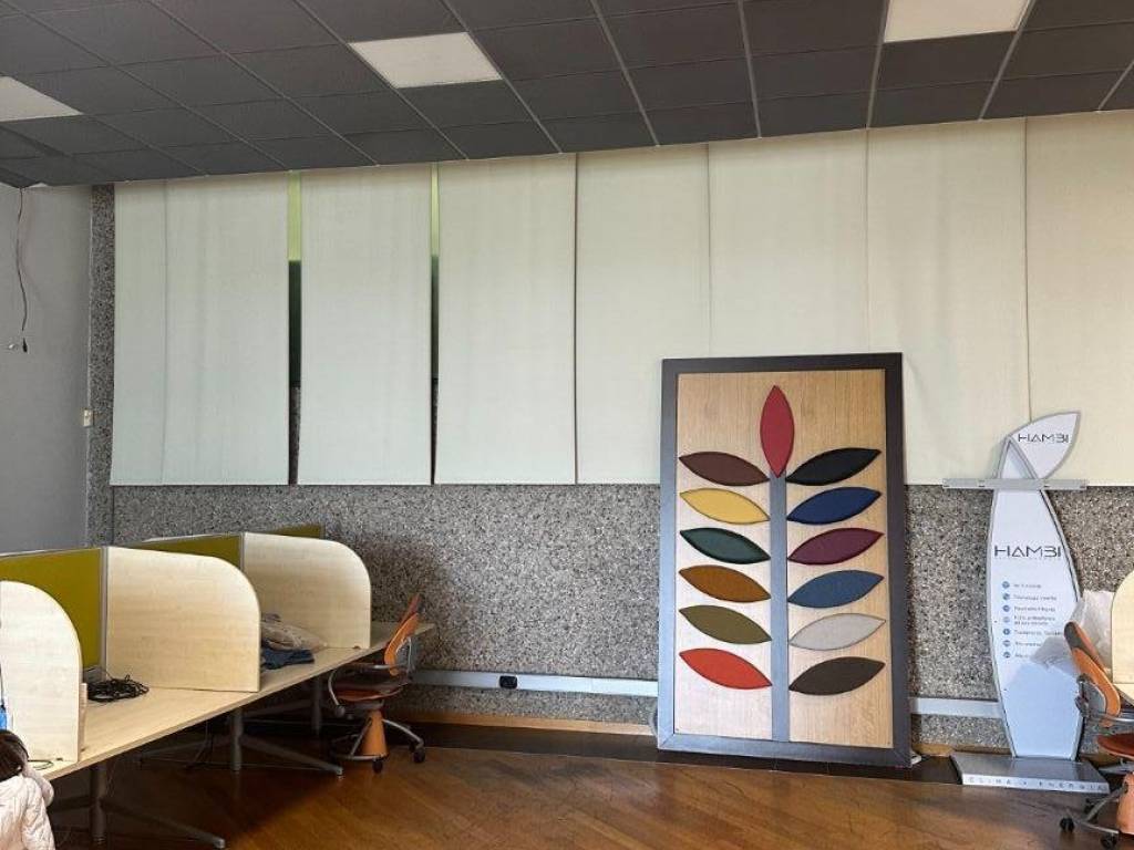 locale commerciale in affitto ad Agrate Brianza in zona Omate