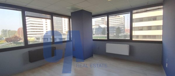 ufficio in affitto ad Agrate Brianza in zona Omate