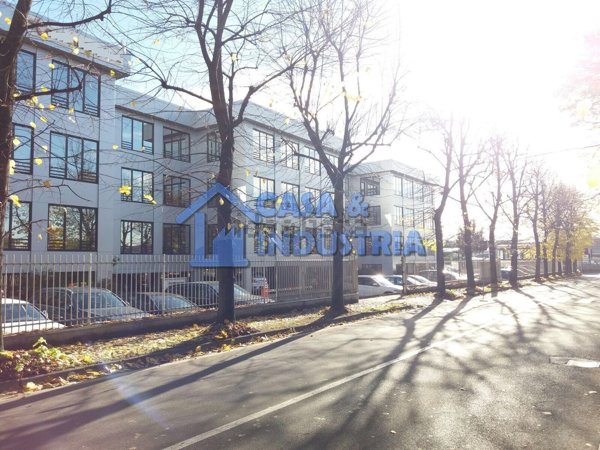 ufficio in affitto ad Agrate Brianza in zona Omate