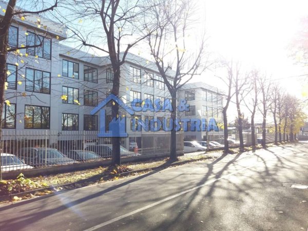 ufficio in affitto ad Agrate Brianza in zona Omate