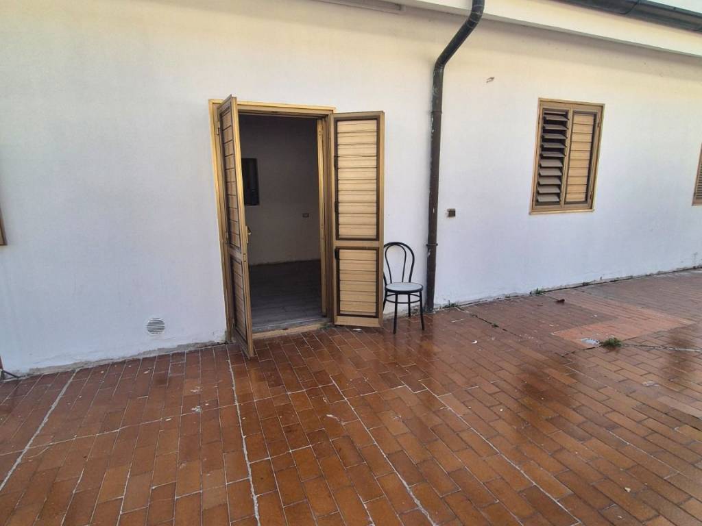 appartamento in affitto ad Agrate Brianza in zona Omate