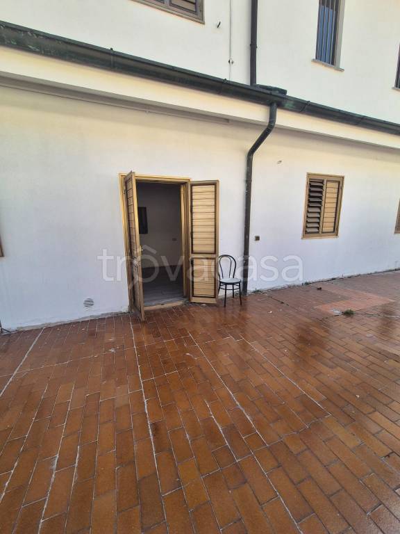 appartamento in affitto ad Agrate Brianza in zona Omate