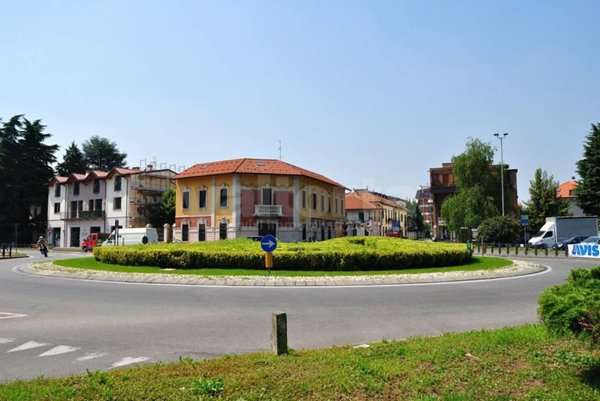 appartamento in affitto ad Albiate