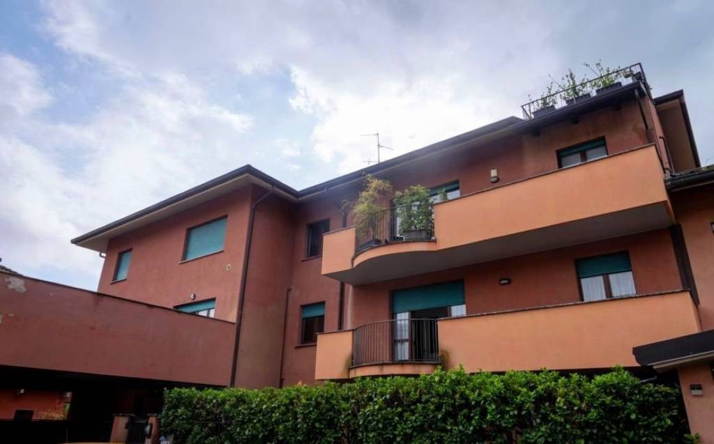 appartamento in affitto ad Arcore