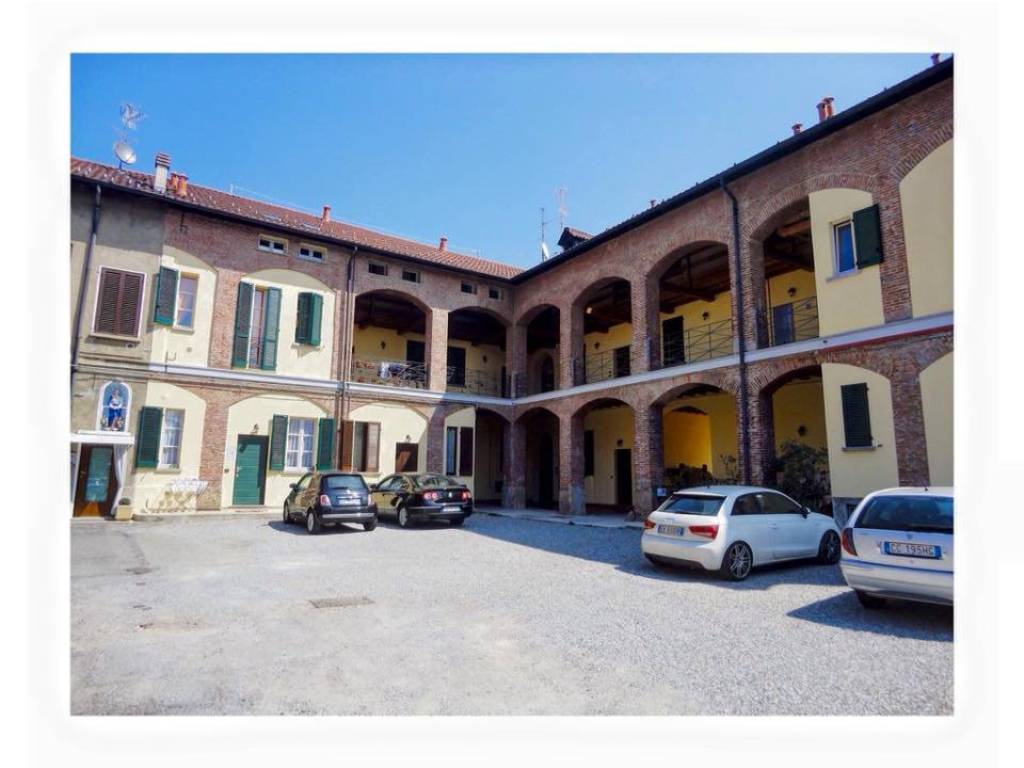 appartamento in affitto ad Arcore