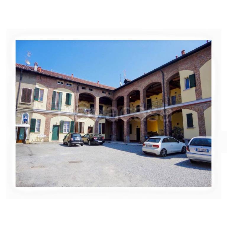 appartamento in affitto ad Arcore