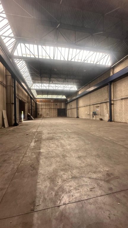 locale commerciale in affitto ad Arcore