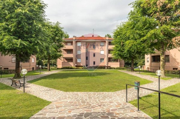 appartamento in affitto ad Arcore