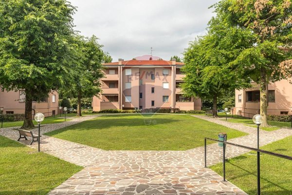 appartamento in affitto ad Arcore