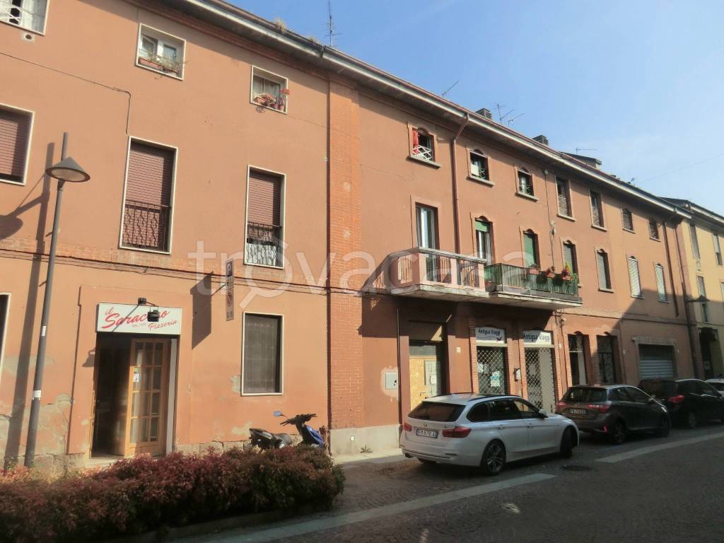 appartamento in affitto ad Arcore