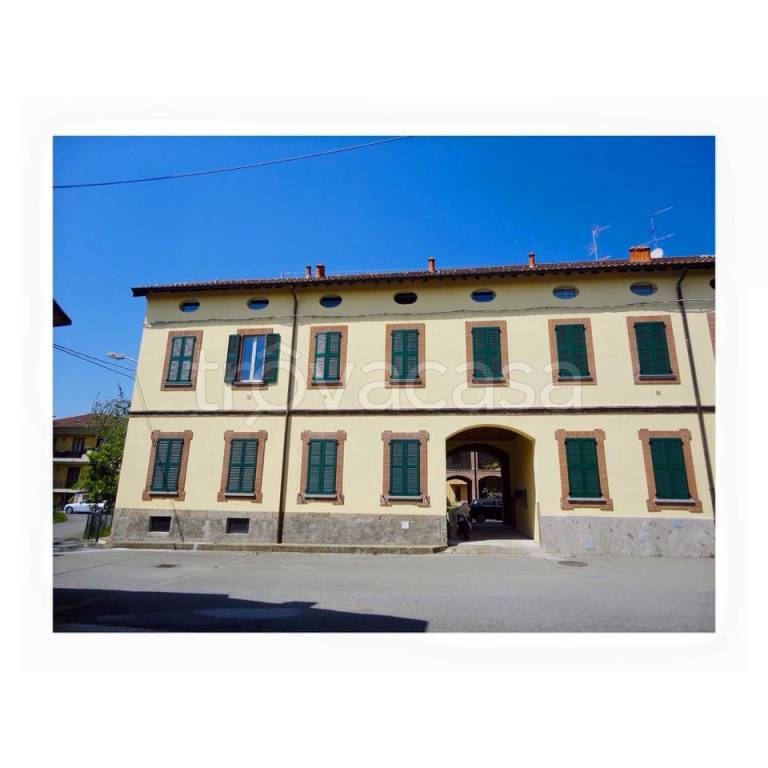 appartamento in affitto ad Arcore