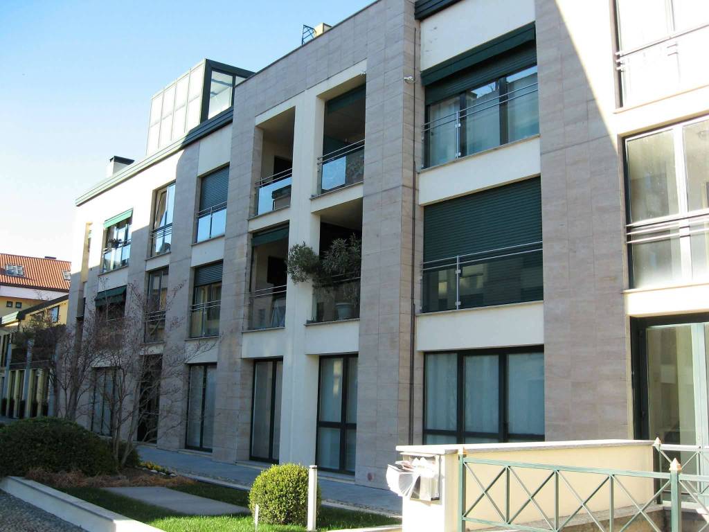 appartamento in affitto ad Arcore
