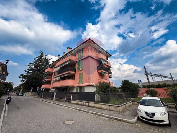 appartamento in affitto ad Arcore