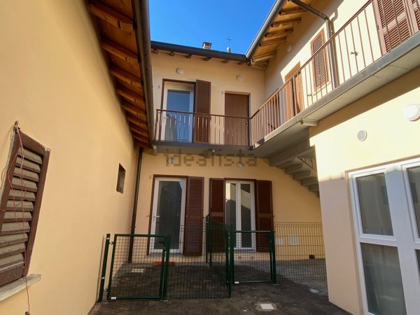 appartamento in affitto ad Arcore