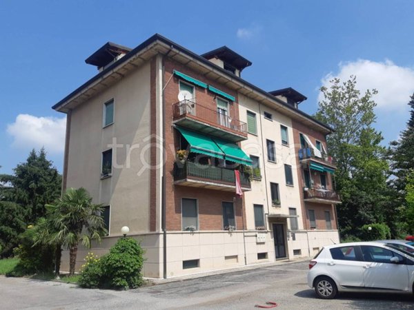 appartamento in affitto ad Arcore