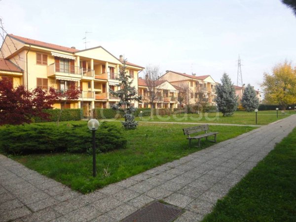 appartamento in affitto ad Arcore