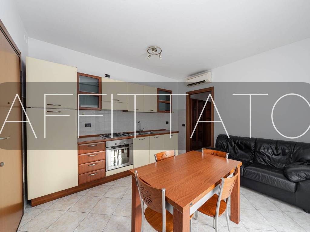 appartamento in affitto ad Arcore