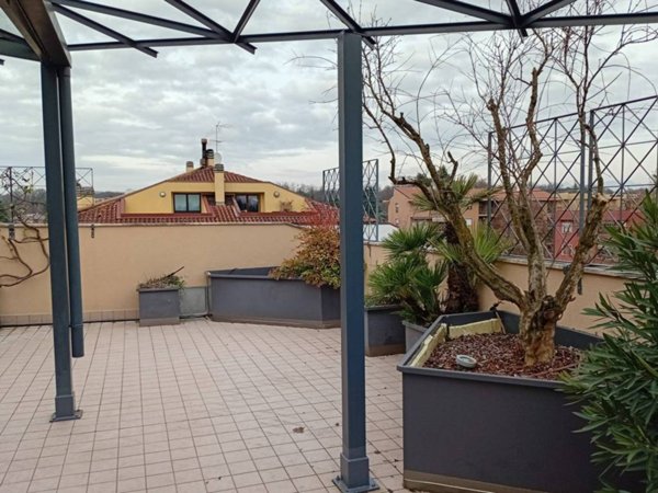 appartamento in affitto ad Arcore