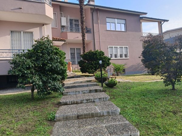 ufficio in affitto ad Arcore