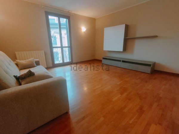 appartamento in affitto ad Arcore