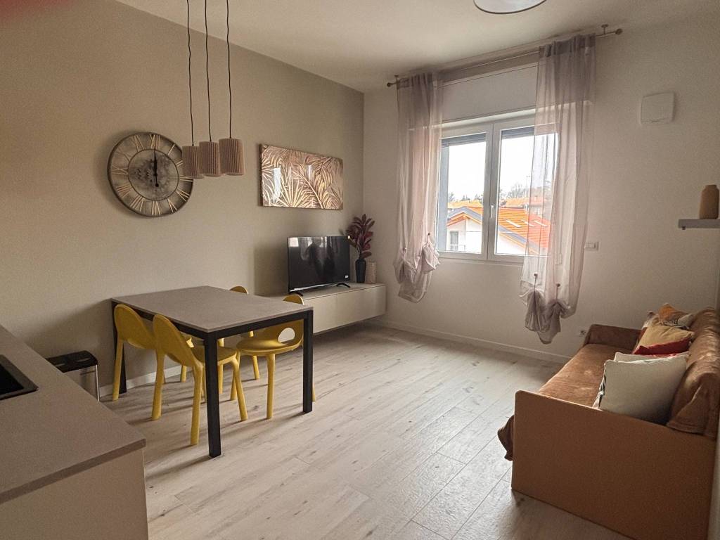 appartamento in affitto ad Arcore